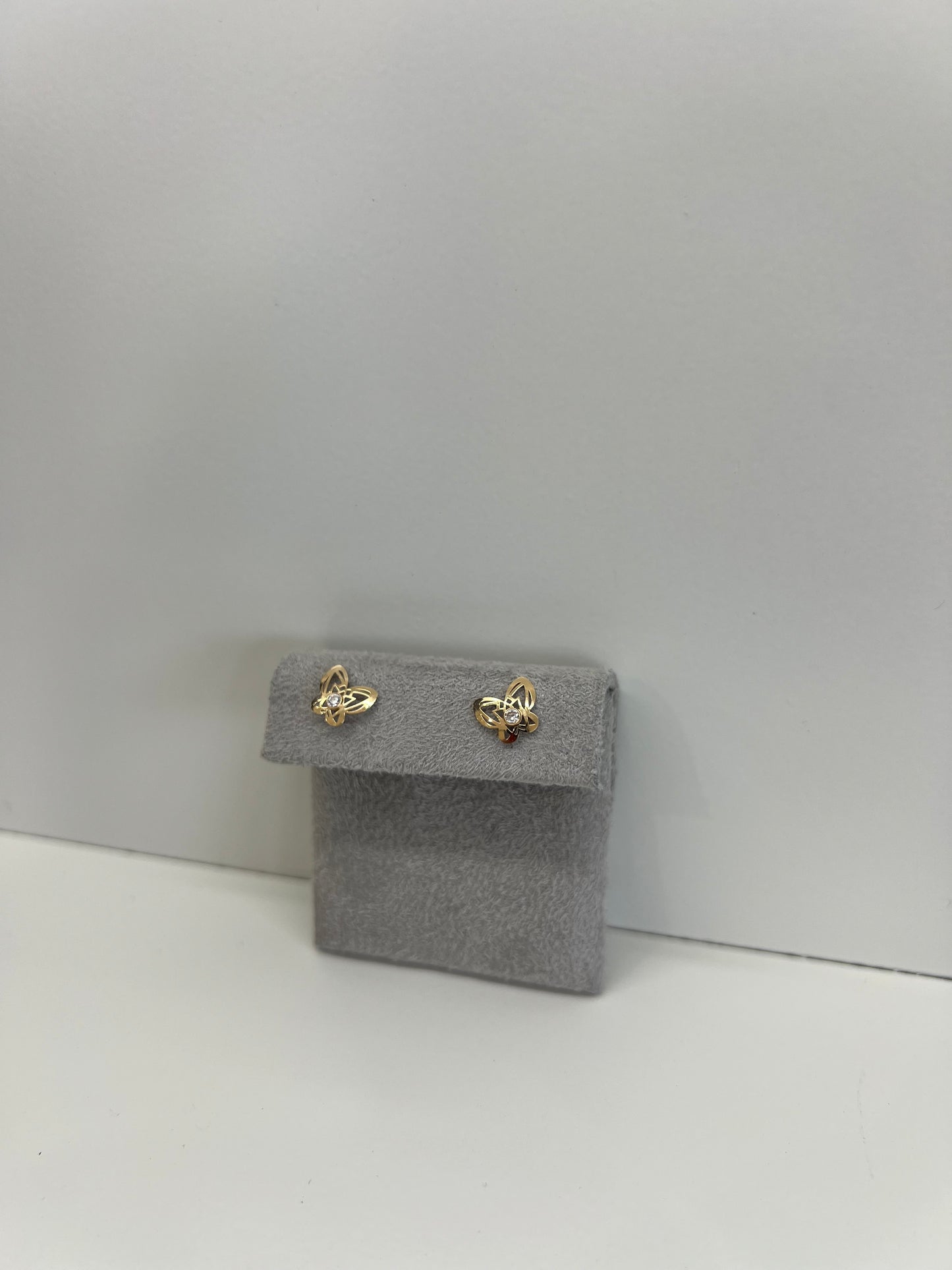 Aretes