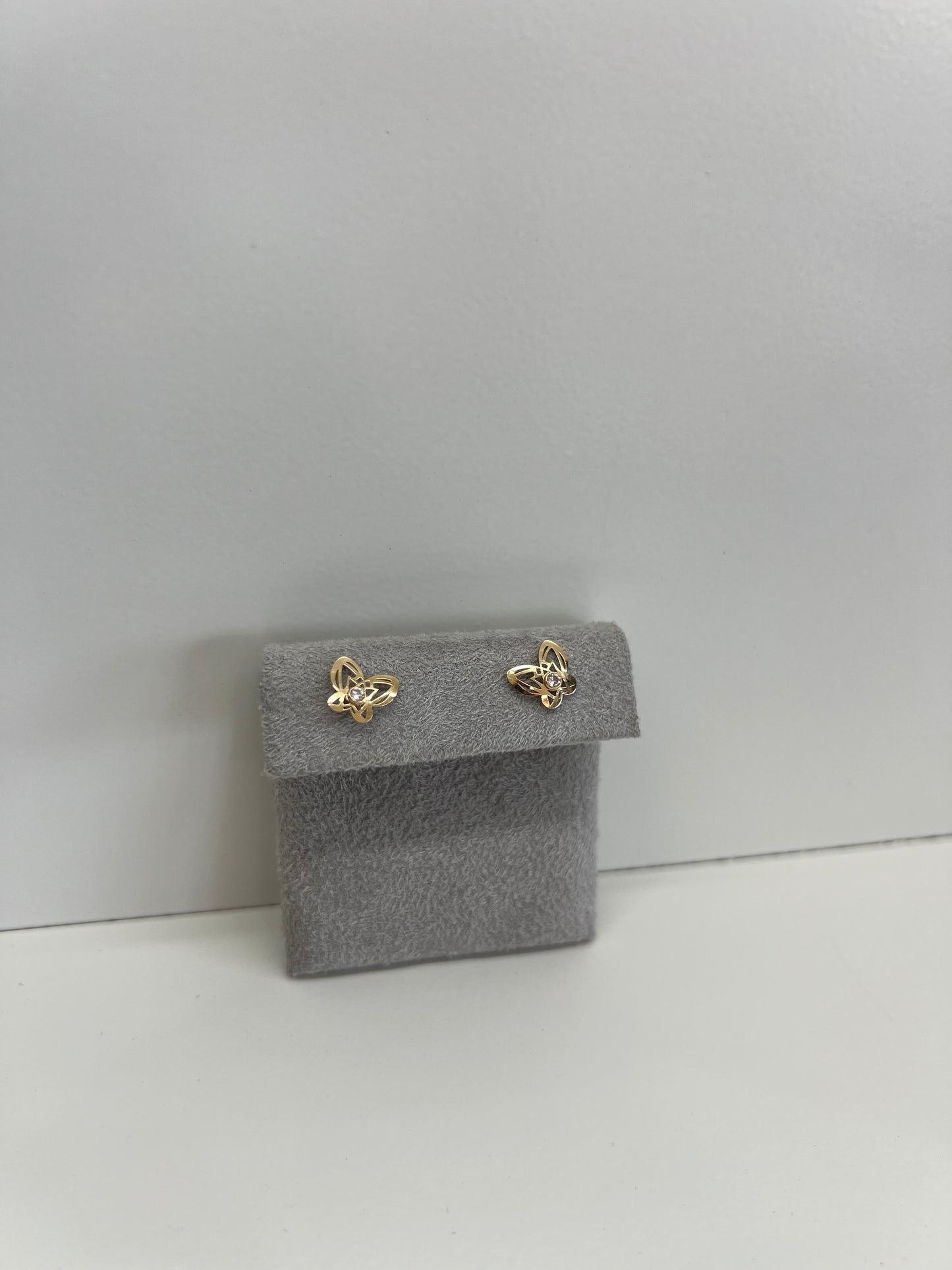 Aretes