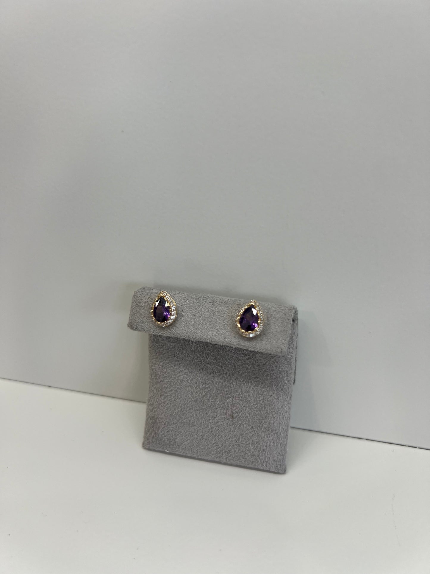 Aretes